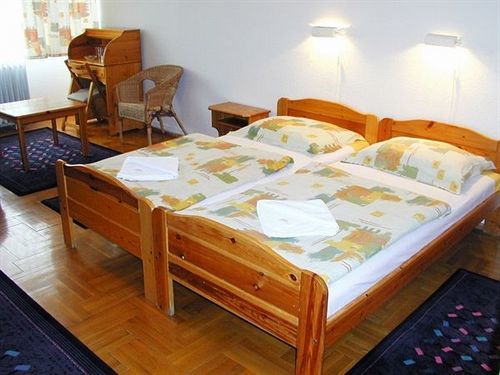 ホテル リラ ブダペスト 部屋 写真